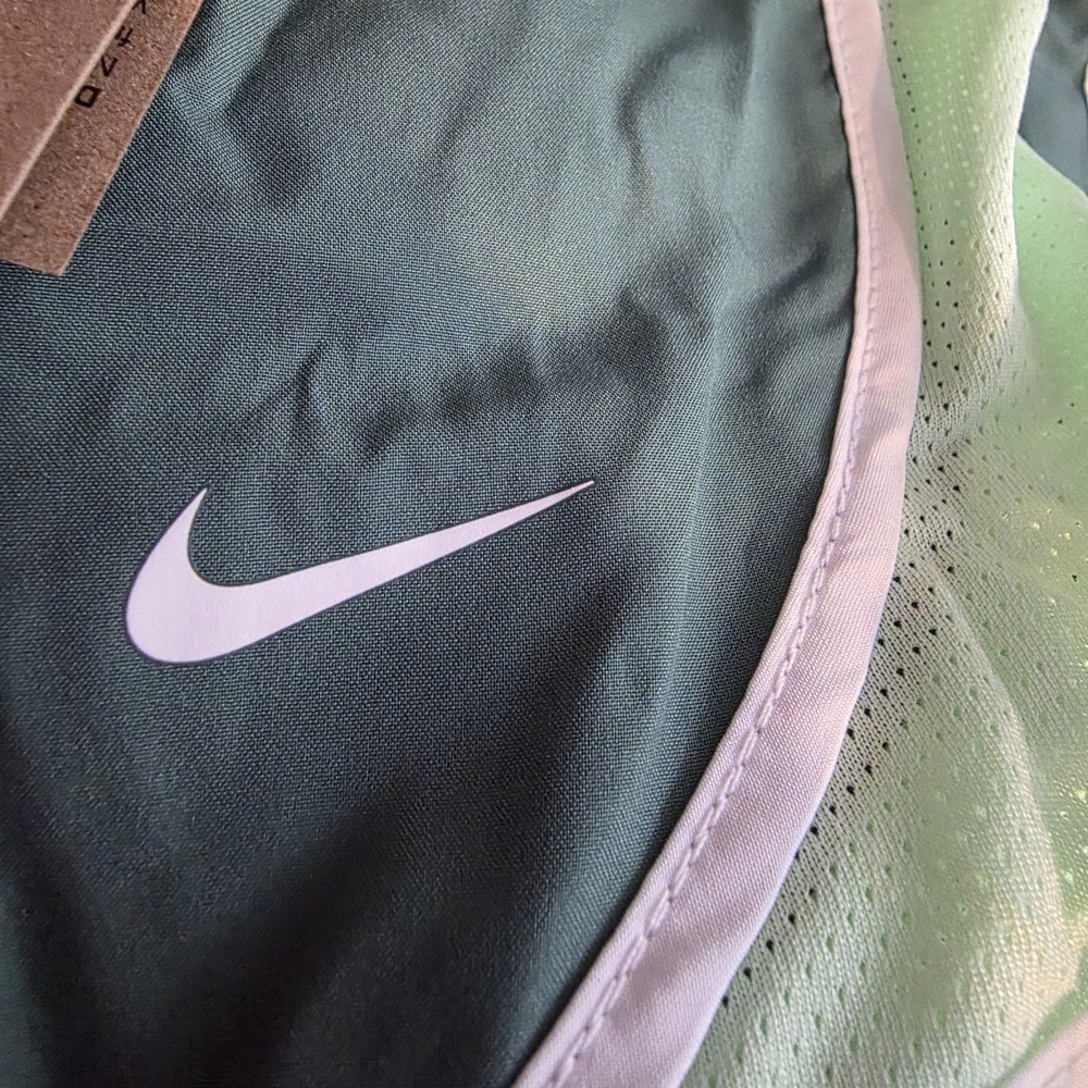 Nike Kids Athletic Running Shorts Size Medium - Picture 6 of 9